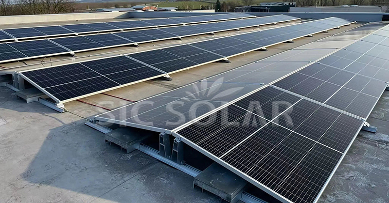 flat roof  ballasted solar mounting system