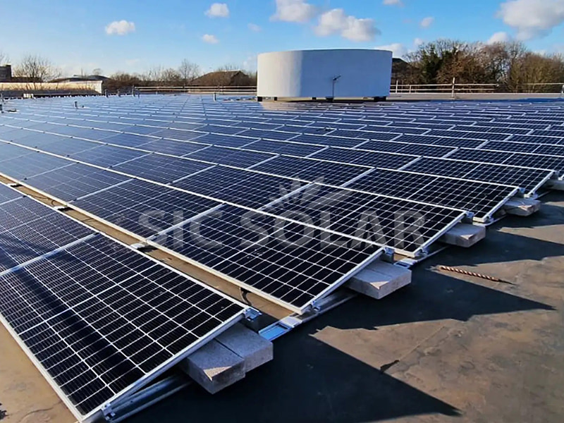 폴란드 500KW 태양광 PV 평지붕 프레임