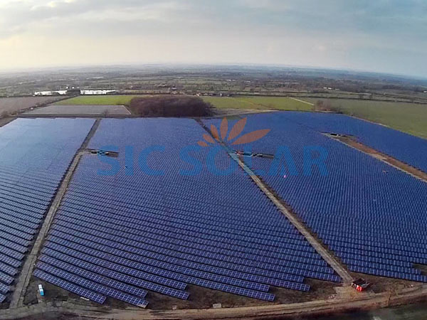 베트남의 17MW 지상형 태양광 랙 시스템