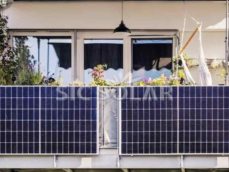 Germany의 2KW 발코니 간편 태양광 설치 시스템
